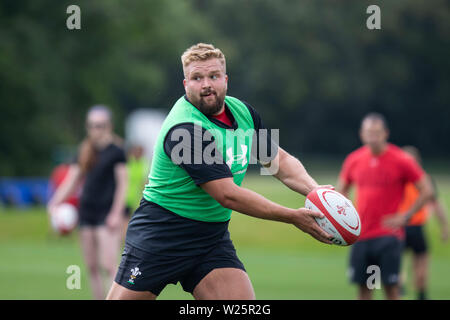 Hensol, Wales, UK. 6. Juli 2019. Tomas Francis während Wales national Rugby Team Training bei Vale Resort vor einer Pre-Wm test-Serie. Credit: Mark Hawkins/Alamy leben Nachrichten Stockfoto