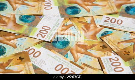 Sammlung der barnd neue Schweizer 200 Franken Banknoten (2018) Stockfoto
