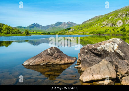 Snowdon von Llynnau Mymbyr in der Nähe von Capel Curig in Snowdonia, North Wales Stockfoto