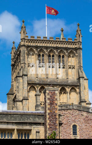 Bristol, Großbritannien - 30.Juni 2019: Blick auf einen der Türme der historischen Kathedrale von Bristol in der Stadt Bristol, UK. Stockfoto