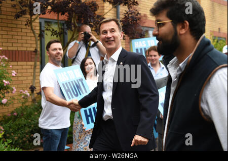 Konservative Partei Führung Kämpfer Jeremy Hunt ankommen für die Tory Führung Hustings an der Aller Nationen in Cardiff. Stockfoto