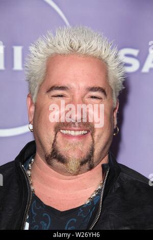 Guy Fieri 2011 NBC Universal Press Tour All-Star Party Foto von Michael Ferguson/PHOTOlink.net Stockfoto