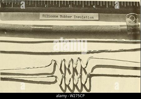 Archiv Bild von Seite 40 Der tiefe Ozean biologischen Materialien (1965). Deep-ocean biologischen Materialien deepoceanbiodete 02 mura Jahr: 1965 Abbildung B-18. Kabel mit Silikon Kautschuk Isolierung, bei denen das Material durch Nibbeln Meerestieren verschlechtert wurde. Stockfoto