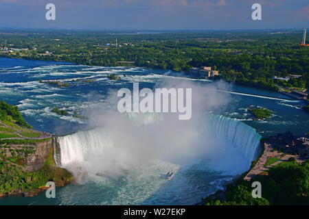 Luftaufnahmen von Horseshoe Falls in Niagara Falls, Ontario, Kanada Stockfoto