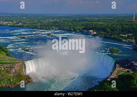 Luftaufnahmen von Horseshoe Falls in Niagara Falls, Ontario, Kanada Stockfoto