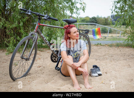 Poznan/Polen - 07.06.2019: Gay Parade oder Gleichstellung März und Nationalisten protestieren, bereitschaftspolizei Kräfte. Stockfoto