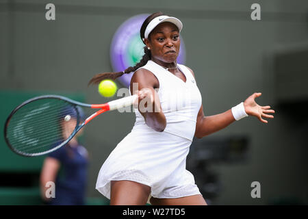 Wimbledon, London, UK. 6. Juli, 2019. Sloane Stephens der vereinigten Staaten während der Frauen singles dritte Runde der Wimbledon Lawn Tennis Championships gegen Johanna Konta von Großbritannien an der All England Lawn Tennis und Croquet Club in London, England am 6. Juli 2019. Quelle: LBA/Alamy leben Nachrichten Stockfoto