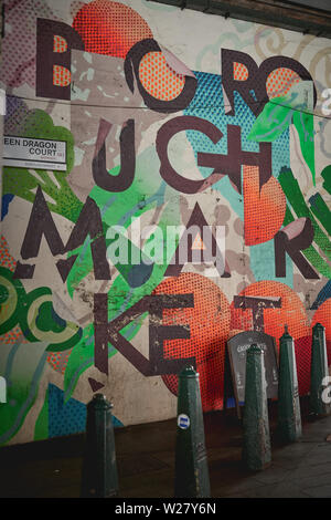 London, UK - April, 2019. Borough Market, eine der ältesten und größten Food Market in London. Stockfoto