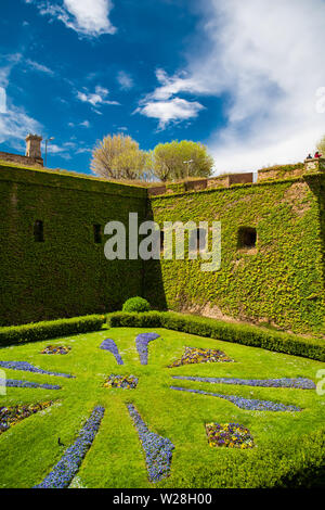 Anzeigen von Castillo de Montjuic auf dem Berg Montjuic in Barcelona, Spanien Stockfoto