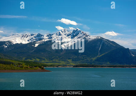 Tenmile Bergkette und Dillon Reservoir in den Colorado Rockies Stockfoto