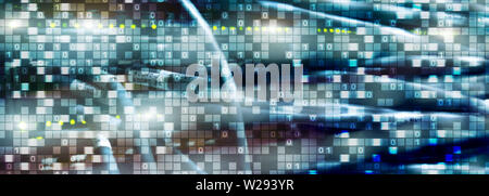 Der binäre Code auf Datacenter Hintergrund. Cyber Space Konzept. UniqueTechnology Tapete. Stockfoto