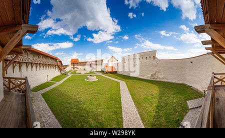 Bild von Feldioara Festung in der Nähe von Brasov, Rumänien, auch bekannt als Marienburg Stockfoto