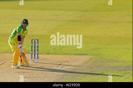 MANCHESTER, England. 06. JULI 2019: David Warner von Australien schlagen Während der Australien v Südafrika, ICC Cricket World Cup Match, in Old Trafford, Manchester, England. Stockfoto