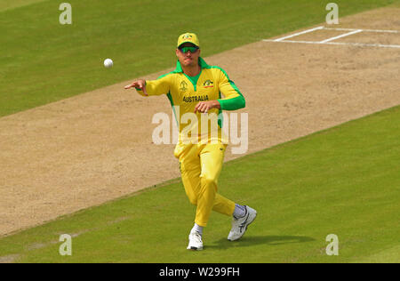 MANCHESTER, England. 06. JULI 2019: Marcus Stoinis von Australien fielding Während der Australien v Südafrika, ICC Cricket World Cup Match, in Old Trafford, Manchester, England. Stockfoto