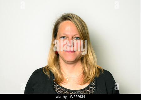 Bremen, Deutschland. 06 Juli, 2019. Maike Schaefer (Bündnis 90/Die Grünen) steht für ein Portrait vor der Kamera. Credit: mohssen Assanimoghaddam/dpa/Alamy leben Nachrichten Stockfoto
