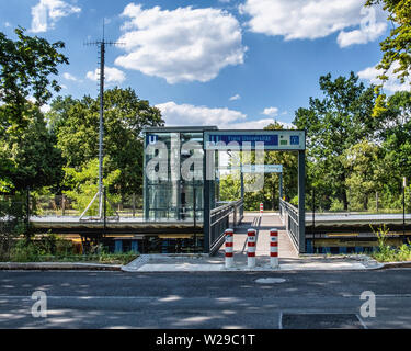 Freie Universität thielplatz U-Bahn U-Bahn Linie U3 Station dient. Anheben der Plattform Stockfoto