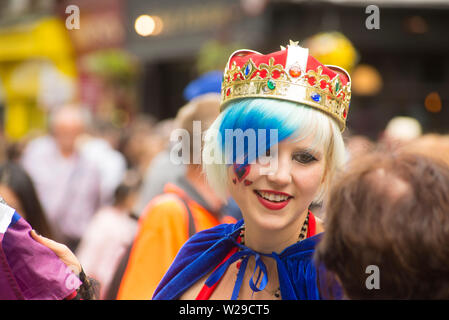 Vom 6. Juli 2019 - Oxford, UK-Madeleina Kay (EU SuperGirl) Oxford Besuch für Europas Straße Cornmarket Street Stall. Stockfoto