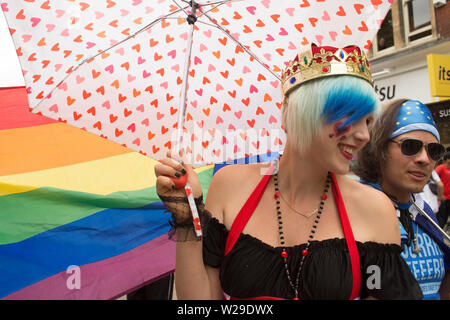 Vom 6. Juli 2019 - Oxford, UK-Madeleina Kay (EU Super Girl) und Joel Baccas in Oxford für Europas Straße ausgeht, Cornmarket Street. Stockfoto