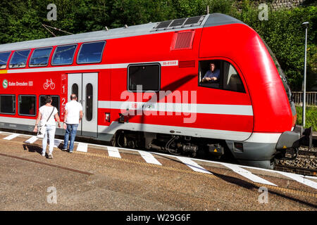 Passagiere, Deutsche Bahn, Deutsche Bahn VVO, Regional bahn Sachsen Stockfoto