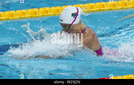 Scandone Pool, Neapel, Italien. 6. Juli, 2019. 30 Sommer-universiade Wettbewerb Tag 3; Frauen 100m Brust, schoenmaker Tatjana Rens (RSA) Credit: Aktion plus Sport/Alamy leben Nachrichten Stockfoto