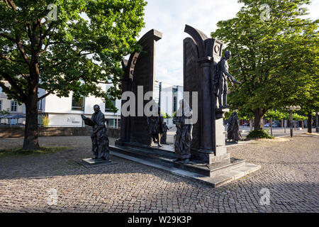 Denkmal der Göttingen sieben in Hannover im Plenarsaal am Leineschloss Stockfoto