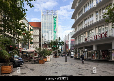 Leere Fußgängerzone in der Innenstadt von Hannover. Stockfoto