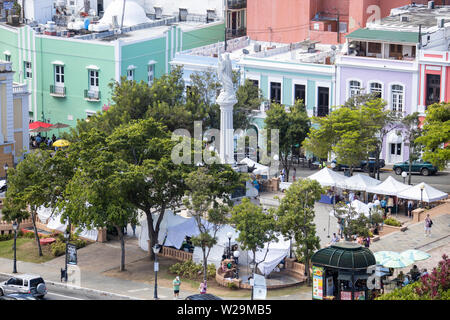 Statue von Christopher Columbus in der Plaza de Colón, die Altstadt von San Juan, Puerto Rico Stockfoto