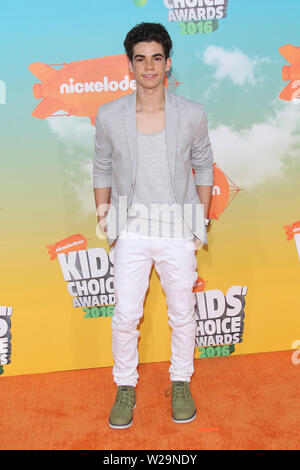 *** Foto *** SCHAUSPIELER CAMERON BOYCE HAT VERSTARB IM ALTER VON 20 JAHREN ANGEBLICH ALS ERGEBNIS EINER BESCHLAGNAHME. INGLEWOOD, CA - 12. März: Cameron Boyce am Nickelodeon Kids' Choice Awards 2016 im Forum am 12. März 2016 in Inglewood, Kalifornien. Quelle: MPI 24/MediaPunch Credit: MediaPunch Inc/Alamy Live News Credit: MediaPunch Inc/Alamy leben Nachrichten Stockfoto