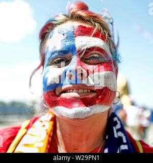 Lyon, Frankreich. 07 Juli, 2019. LYON, 07-07-2019, Groupama Stadion, Wm 2019, USA - Niederlande (Frauen). USA Ventilator vor dem Spiel USA - Niederlande (Frauen). Credit: Pro Schüsse/Alamy leben Nachrichten Stockfoto