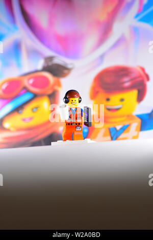 Lego Film 2 Figuren Emmet Brickowski Stockfoto