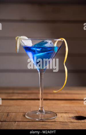 Blue lagoon Cocktail in Glas Stockfoto