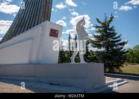 SMELOVKA, Saratow, Russland - Juli 2019: Ort der Landung des ersten Kosmonauten Juri Gagarin. Denkmal. Stockfoto