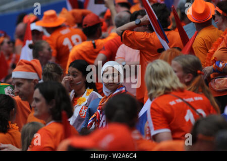 Groupama Stadion, Lyon, Frankreich. 7. Juli 2019. FIFA Frauen WM-Finale, USA versus Niederlande; Holland fans Credit: Aktion plus Sport/Alamy leben Nachrichten Stockfoto