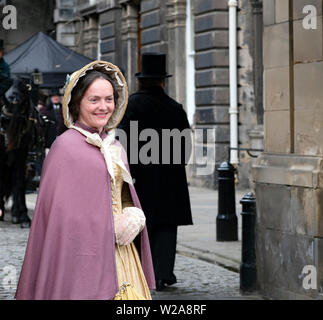 Dreharbeiten in Edinburgh von Belgravia, eine bevorstehende ITV historische Periode Drama TV-Serie basierend auf dem Roman von Julian Fellowes. Stockfoto