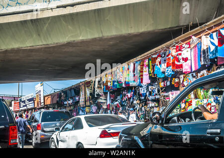 Tijuana, Mexiko - August 2, 2012-Commerce/Martket von Straßen an der Grenze von den Vereinigten Staaten und Mexiko in San Diego, Kalifornien Stockfoto