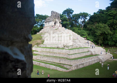 Templo de la Cruz Foliada, Tempel des Blättrig Kreuz. Palenque, Chiapas, Mexiko. Stockfoto