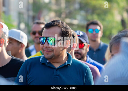 Toronto, Ontario/Kanada - 7. Juli 2019: Masse Erfassen am 15. jährlichen TD Salsa auf St. Clair Street Festival Stockfoto