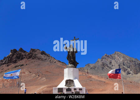 Argentinien, Mendoza, Ruta 7, dem Erlöser Christus Statue auf der Grenze zwischen Argentinien und Chie Stockfoto