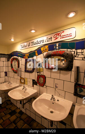 Hundertwasser Wc moderner Kunst, Wien, Österreich, Mitteleuropa Stockfoto