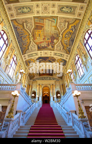 Große Treppe im Imperial Court Theatre, Wien, Österreich, Mitteleuropa Stockfoto