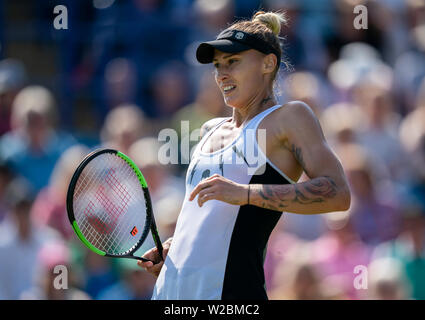 Polona Hercog der Slowakei in Aktion gegen Simona Halep Rumäniens auf die Natur Tal Internationale 2019, Devonshire Park, Eastbourne - England. Wednes Stockfoto