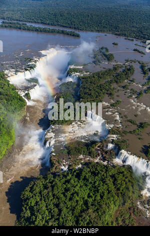 Luftaufnahme über Iguacu Falls, Iguacu (Iguazu) National Park, Brasilien Stockfoto