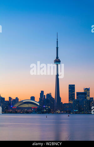 Kanada, Ontario, Toronto, CN Tower und die Skyline der Stadt Stockfoto