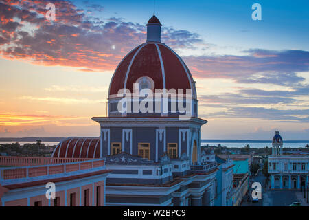 Cuba, Cienfuegos, Parque MartÃ-, Blick auf den Palacio de Regierung - jetzt ist die Stadt Halle Stockfoto