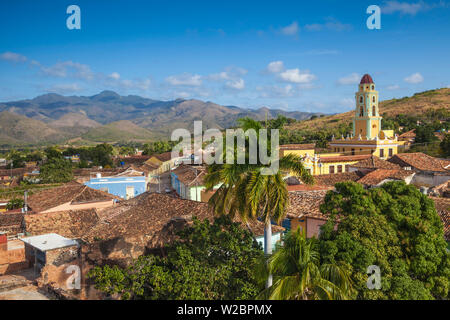 Kuba, Trinidad, Blick auf Museum National de la Luncha Contra Bandidos - ehemalige Kloster San Francisco de AsÃ-si Stockfoto