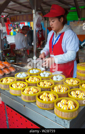 China, Peking, Donghuamen Street Nacht Markt Stockfoto