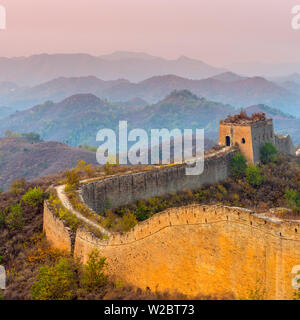 China, Peking Gemeinde, miyun County, der Chinesischen Mauer (UNESCO-Weltkulturerbe), Gubeikou zu Jinshanling Abschnitt Stockfoto