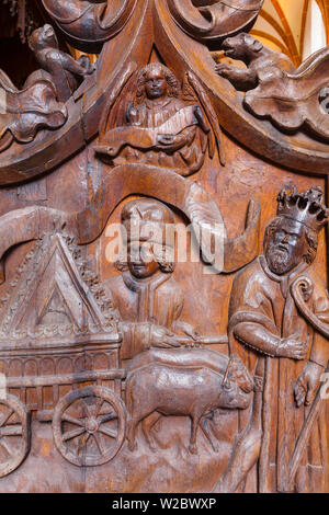 Detail Der geschnitzte Chorgestühl in der mittelalterlichen Zisterzienserkloster (Kloster Maulbronn) als Weltkulturerbe der UNESCO, Maulbronn, Baden Württemberg, Deutschland Stockfoto