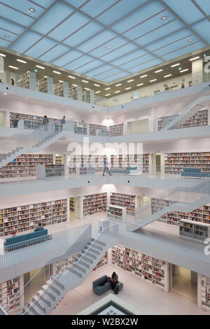 Deutschland, Baden-Wurttemburg, Stuttgart, Mailander Platz, neue Stuttgarter Stadtbibliothek, innen Stockfoto