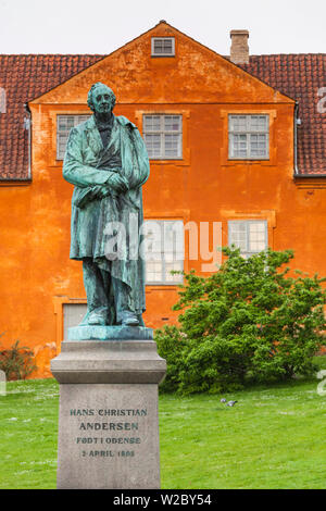 Dänemark, Fünen, Odense, Statue von H. C. Andersen Stockfoto